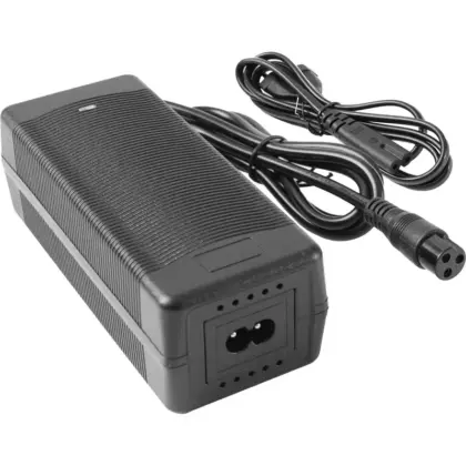 Laturi 58,8V 2A - M16 3-pin