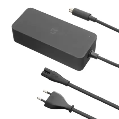Xiaomi sähköpotkulaudan laturi